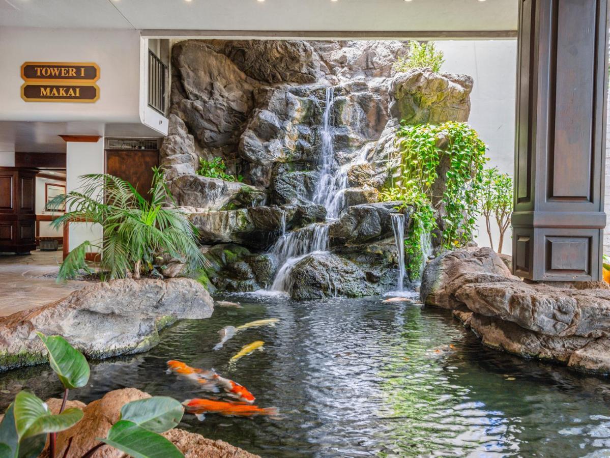Waikiki Escapade Mountain Views Condo, Steps To Beach With Parking Perk Honolulu Exterior foto