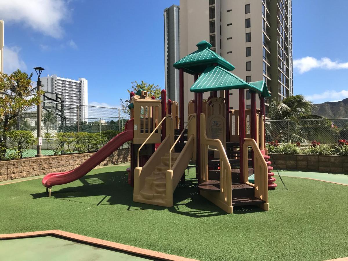 Waikiki Escapade Mountain Views Condo, Steps To Beach With Parking Perk Honolulu Exterior foto